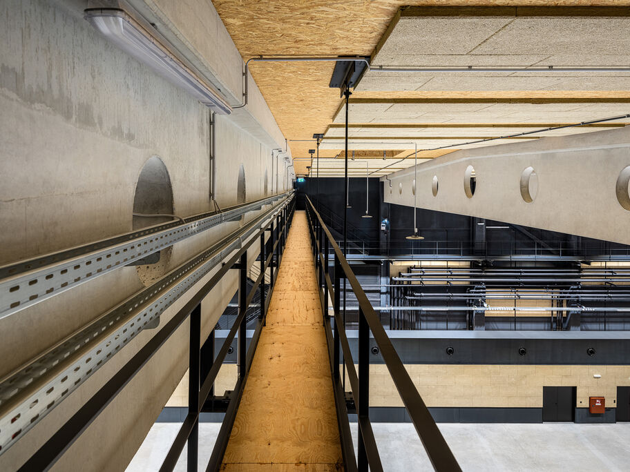 HQ7 www 41hq7studios_3MPG_MK14