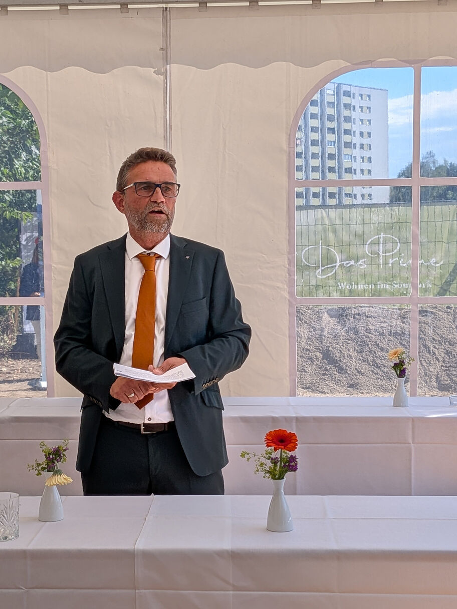 02 Spatenstich News