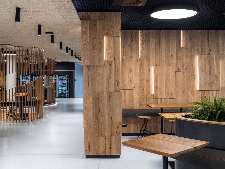 55 2021_10_B&R_INSIDE_38