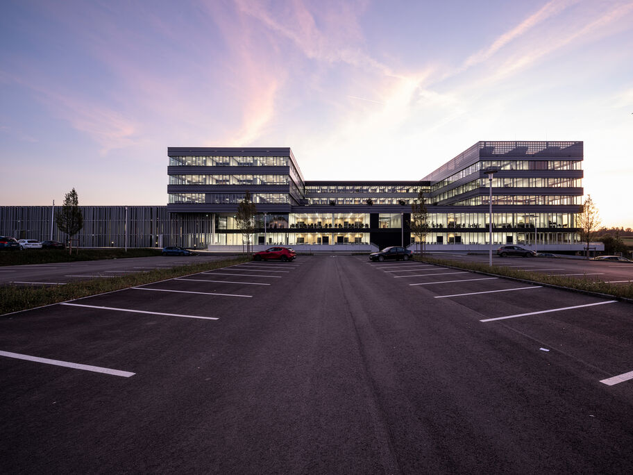 20 2021_10_B&R_OUTSIDE_09